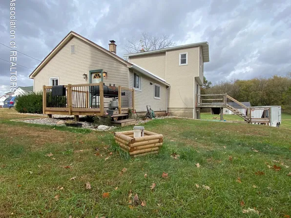 8551 E Spicerville Hwy, Eaton Rapids, MI 48827
