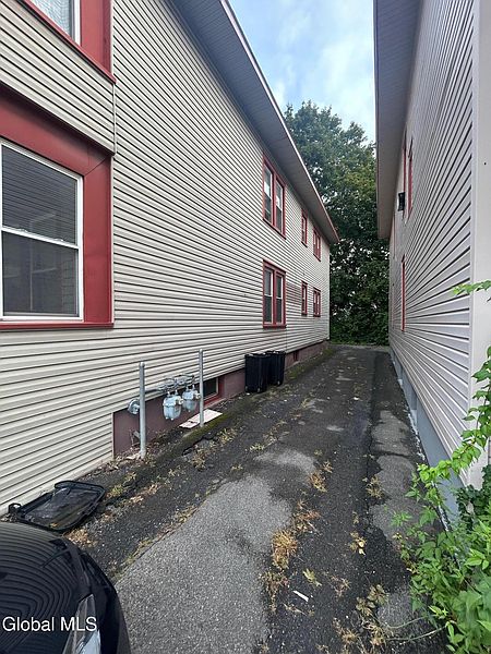 3rd image of 443 Myrtle Avenue