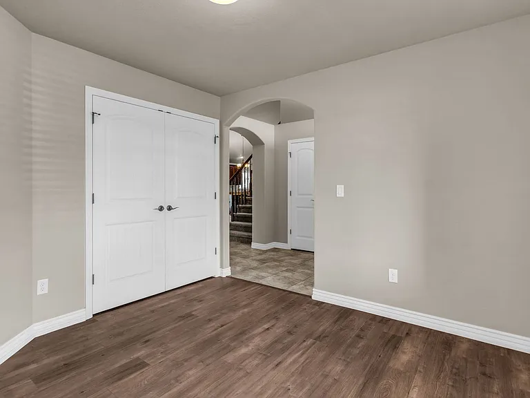 1377 S 4300 W — Photo 11