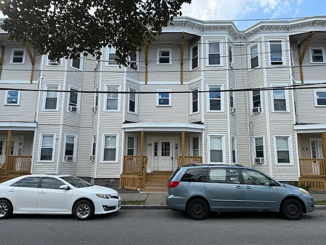 37 Laighton St