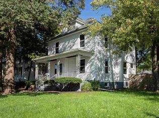 2003 N Marquette St, Davenport, IA 52804
