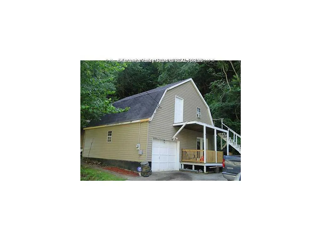 684 Georges Creek Dr photo 1
