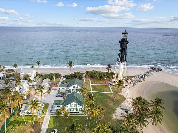 5th image of 2611 N Riverside Drive #307