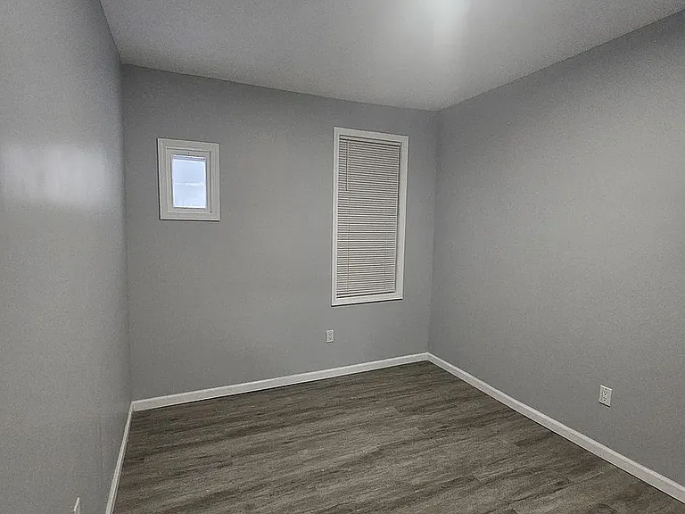 2901 Wade Ave #B — Photo 6