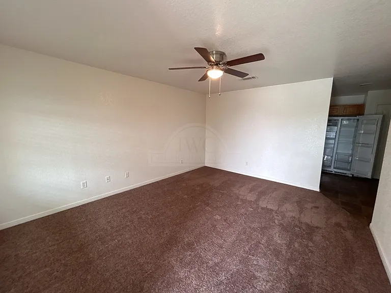 308 Cedar Ridge Dr — Photo 5