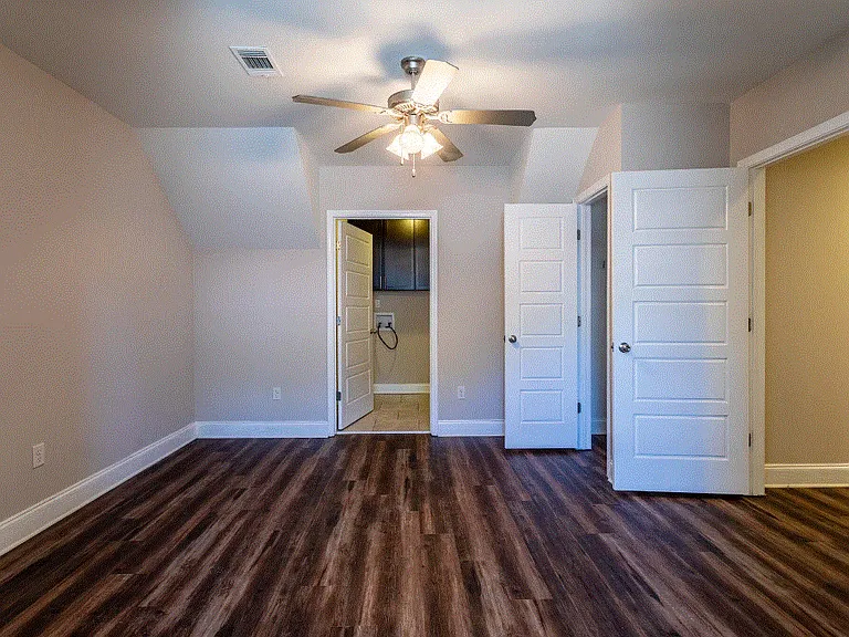 Stone Park Villas — Photo 8