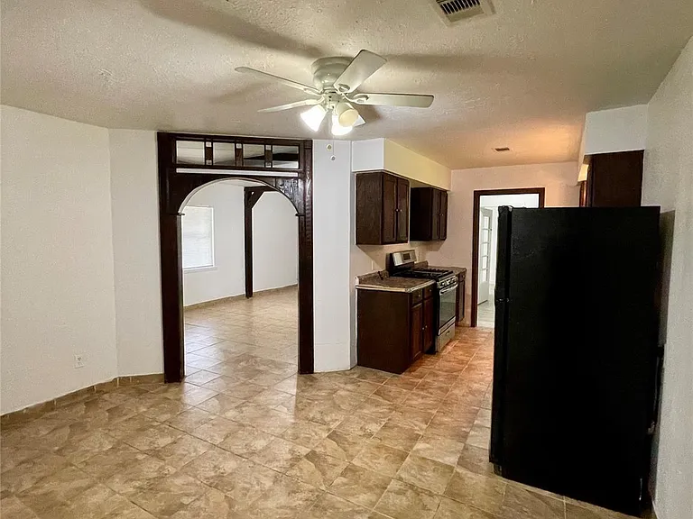 10823 Eddyrock St — Photo 10