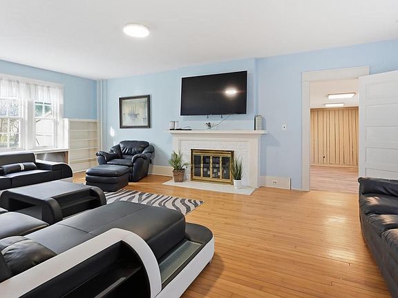 5th image of 57 W Park Pl
