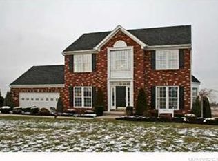 6593 Harvest Ridge Way, Lockport, NY 14094