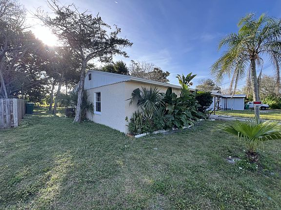 2nd image of 656 Wisteria Dr