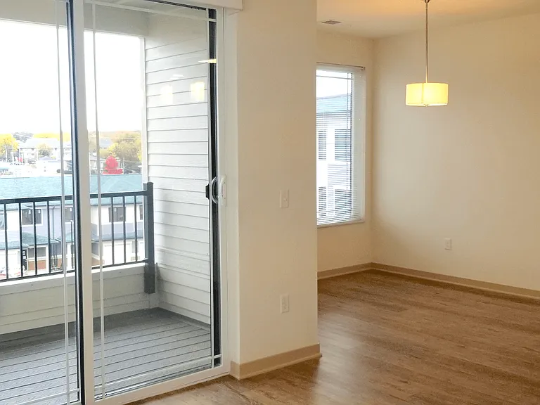 The Madisonian Senior Apartments — Photo 10