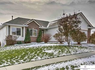 1601 Windsor Way, Fort Calhoun, NE 68023