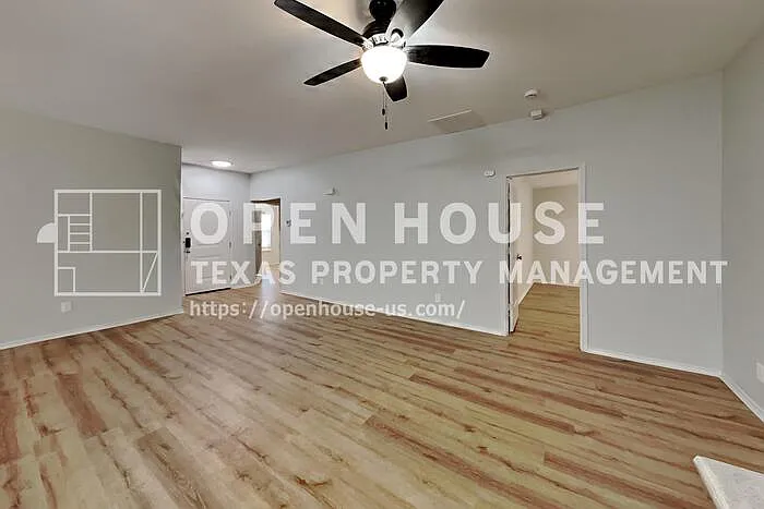 3 bed, 2.0 bath, 1555 sqft, $1,950 — Photo 3