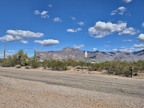 3rd image of 1980 S Hilton Rd