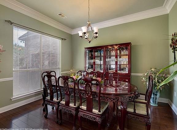 5th image of 260 Kissena Park Ct