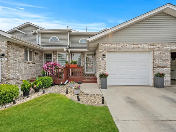 8023 W 82nd St, Justice, IL 60458