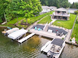 8012 Arrowhead Dr, Mears, MI 49436