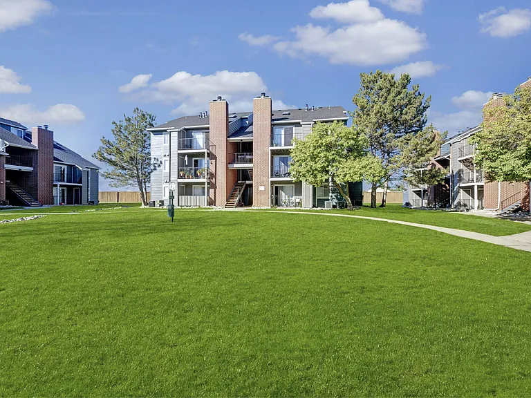 Summit Riverside — Photo 6