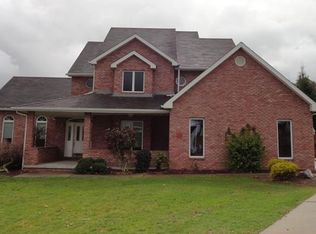 211 Pats Dr, Belle Vernon, PA