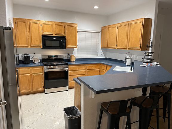 3rd image of 2558 Redwood Ct