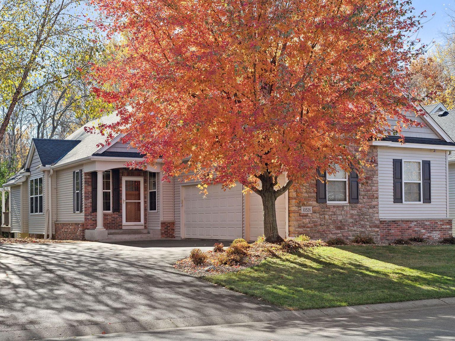 10526 Mississippi Cir N, Brooklyn Park, MN 55443 Zillow