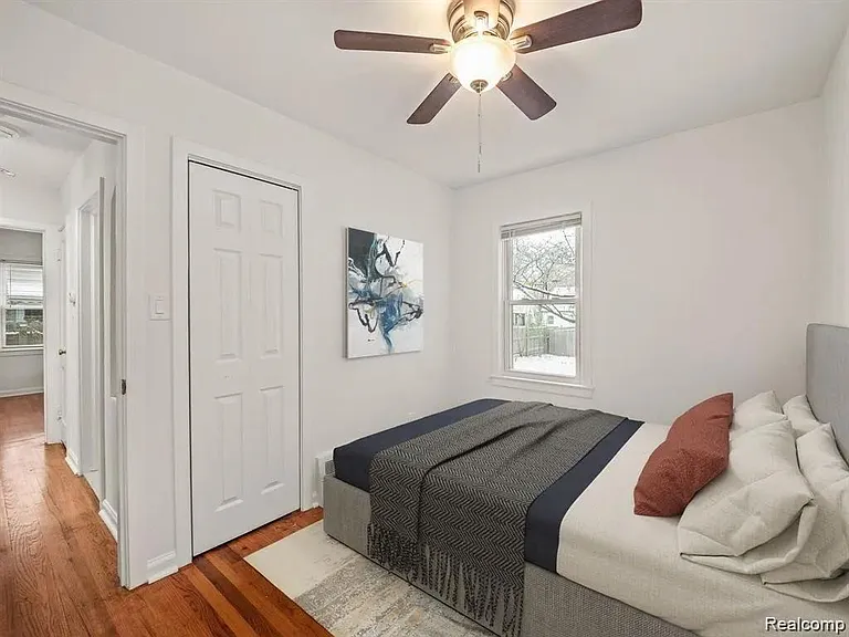 3350 Prairie Ave — Photo 7