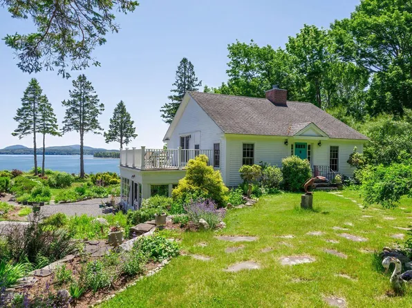 21 Ash Lane, Lamoine, ME 04605