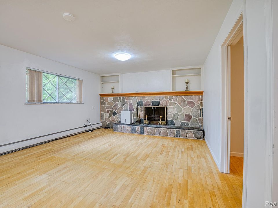 6970 Wing Lake Rd, photo 23