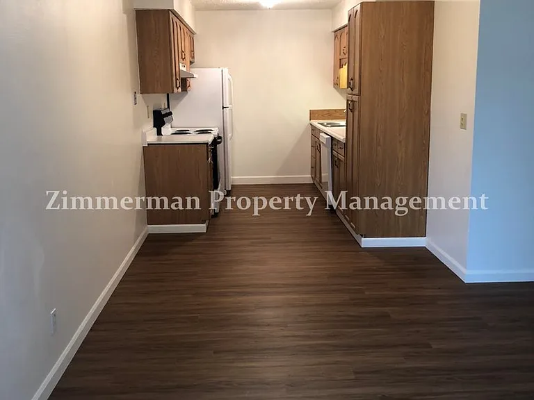 2727 Gateway St #35 — Photo 4