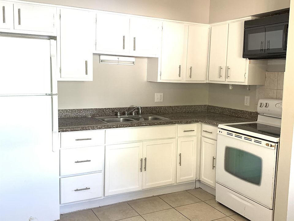 1st image of 2119 Hanson St