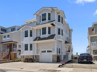 860 21st St, Avalon, NJ 08202
