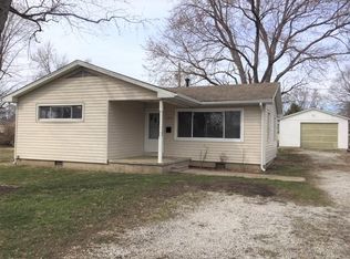 305 E 10th St, Georgetown, IL 61846