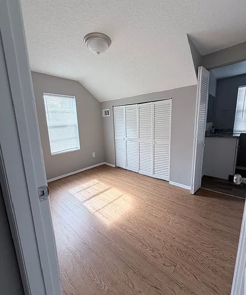 110 Kingston Ave — Photo 11