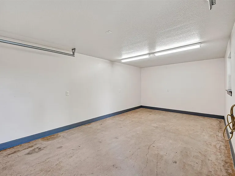 7623 McHenry St — Photo 28