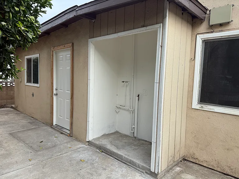1181 W Phillips Blvd #B — Photo 14
