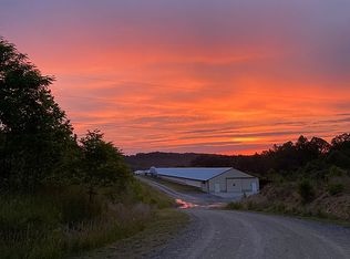 1000 Country Rd, Maysville, WV 26833