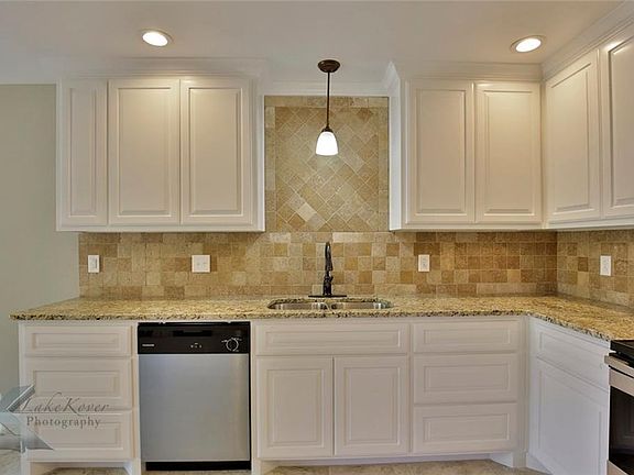 5th image of 3949 High Meadows Dr