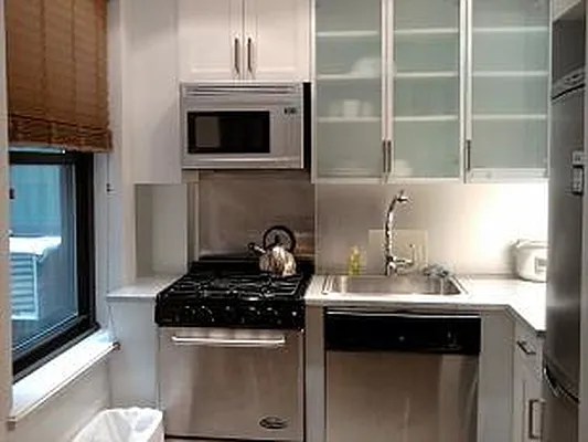 Rented by RELO REDAC INC. | media 15