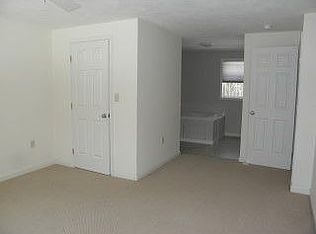 88 Freeman Hall Rd, Nottingham, NH 03290