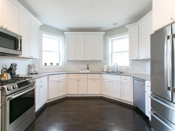 4029 N Harding Ave, Chicago, IL 60618