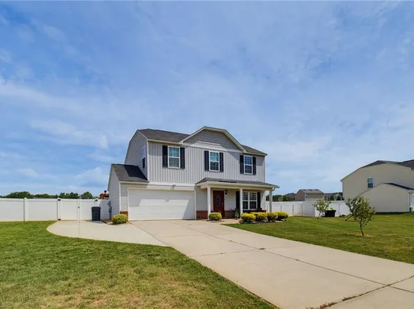 660 Tyro Rd, Lexington, NC 27295