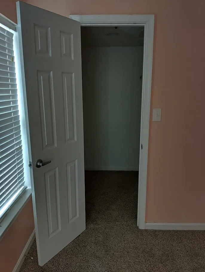 2 bed, 858 sqft, $1,950 — Photo 3