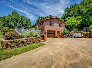 19 Vista Dr, Candler, NC 28715