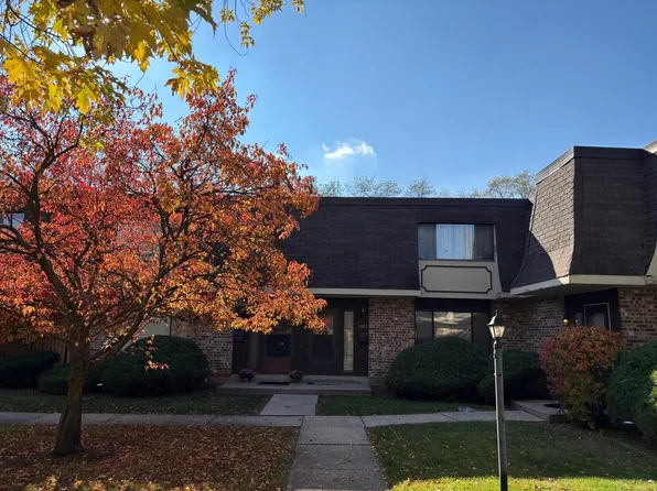 6081 West Calumet ROAD, Milwaukee, WI 53223