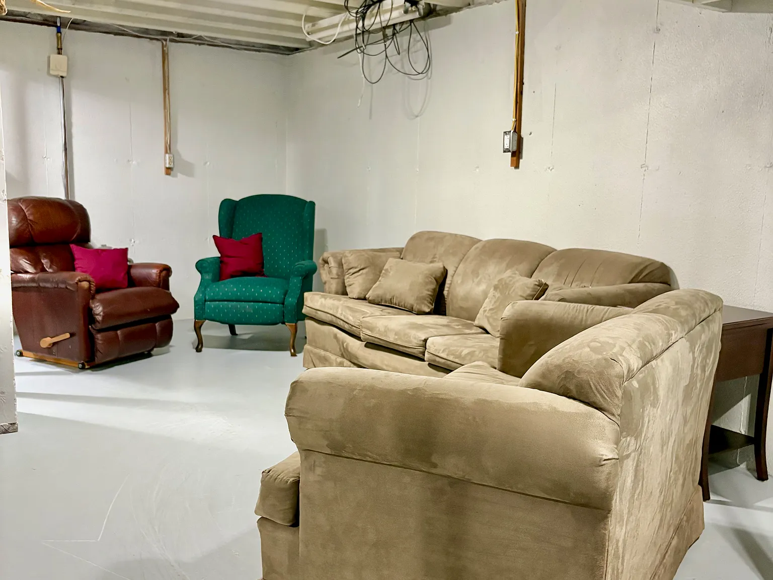 3 bed, 1000 sqft, $1,800 — Photo 3