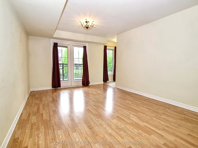 2441 Greenwich Dr #116 — Photo 9