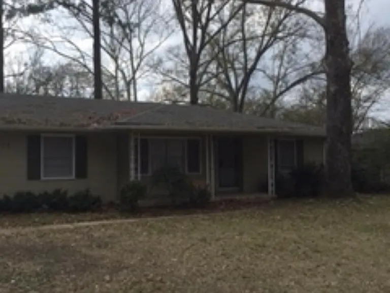 917 Corey Dr — Photo 1