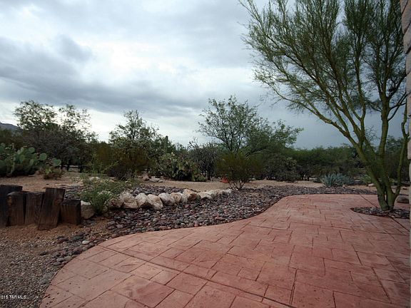 3rd image of 4505 E Banyon Tree Dr