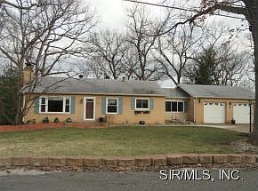 1st image of 262 Oakley Pl