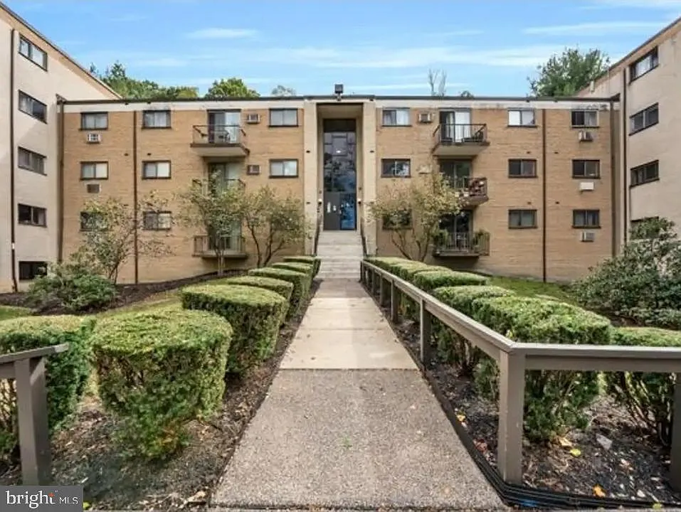 400 Glendale Rd #B-13
